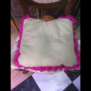 One custom handmade chair cushion